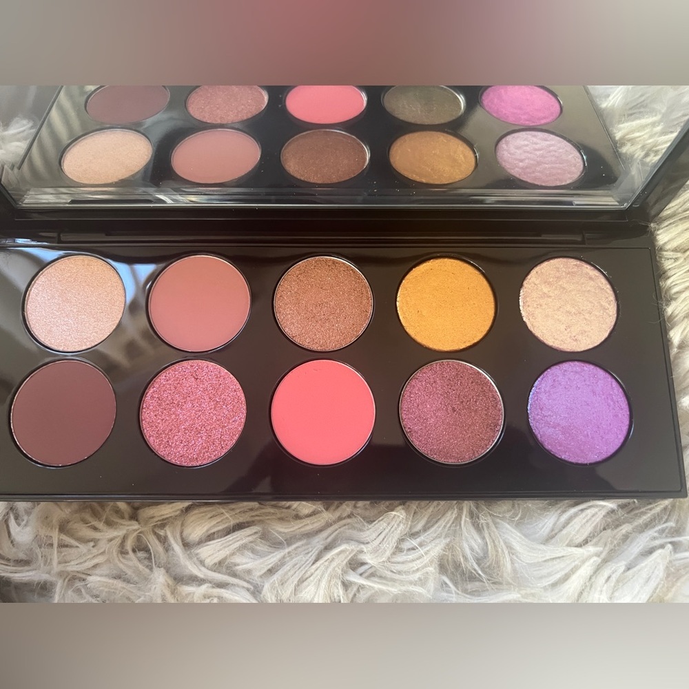 PAT McGRATH LABS
Mothership IX: Huetopian Dream